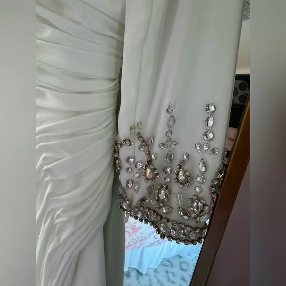 Mac Duggal Size 8 Beaded Cuff Drop Shoulder Faux Wrap White Gown. - Picture 6 of 15